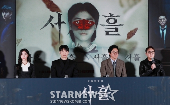 배우 이레, 이민기, 박신양, 현문섭 감독이 12일 오후 서울 CGV용산아이파크몰에서 진행된 영화 &#039;사흘&#039;(감독 현문섭) 언론배급시사회 및 기자간담회에 참석해 질문에 답하고 있다. /2024.11.12 /사진=이동훈 photoguy@
