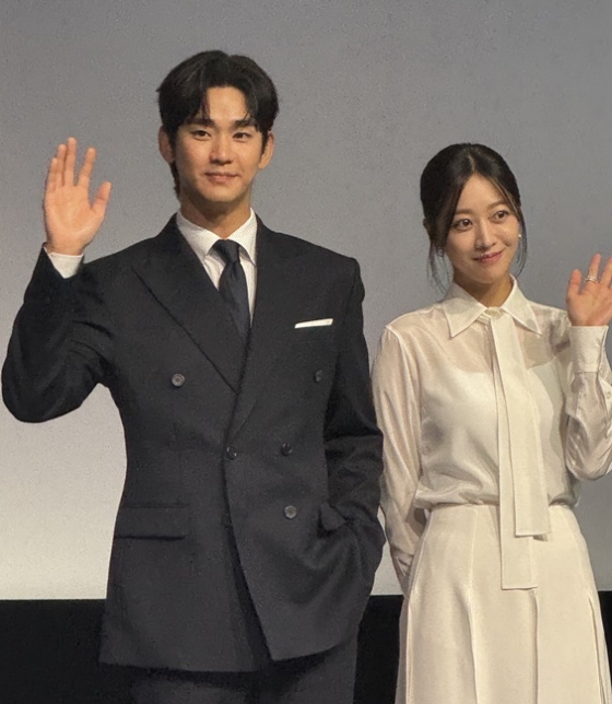 김수현 조보아 / 사진=(싱가포르) 김미화 기자
