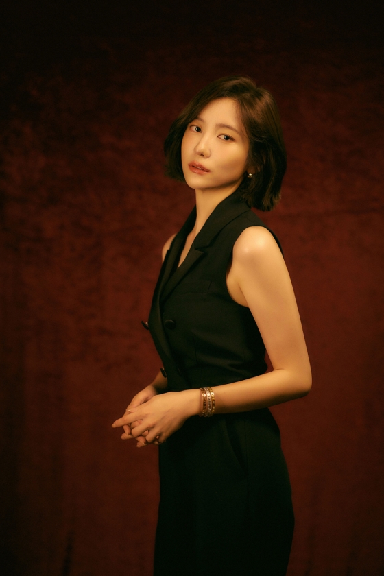 배우 박지현이 19일 오후 서울 종로구 삼청동의 한 카페에서 진행된 영화 &#039;히든페이스&#039; 개봉 관련 인터뷰를 위해 포즈를 취하고 있다.  &#039;히든페이스&#039;는 실종된 약혼녀 &#039;수연&#039;의 행방을 쫓던 &#039;성진&#039; 앞에 &#039;수연&#039;의 후배 &#039;미주&#039;가 나타나고, 사라진 줄 알았던 &#039;수연&#039;이 그들과 가장 가까운 비밀이 공간에 갇힌 채 벗겨진 민낯을 목격하며 벌어지는 색(色)다른 밀실 스릴러. 오는 20일 개봉. / 사진제공=스튜디오앤뉴, 솔레어파트너스(유), NEW /사진=김창현 chmt@