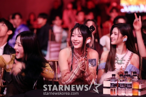 그룹 뉴진스가 '2023 아시아 아티스트 어워즈 인 필리핀'(2023 Asia Artist Awards IN THE PHILIPPINES, 이하 '2023 AAA')에서 멋진 공연을 즐기고 있다. 2023.12.14 /사진=임성균