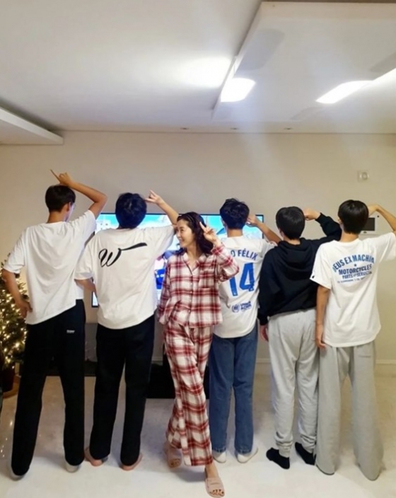 /사진=송윤아 개인 계정