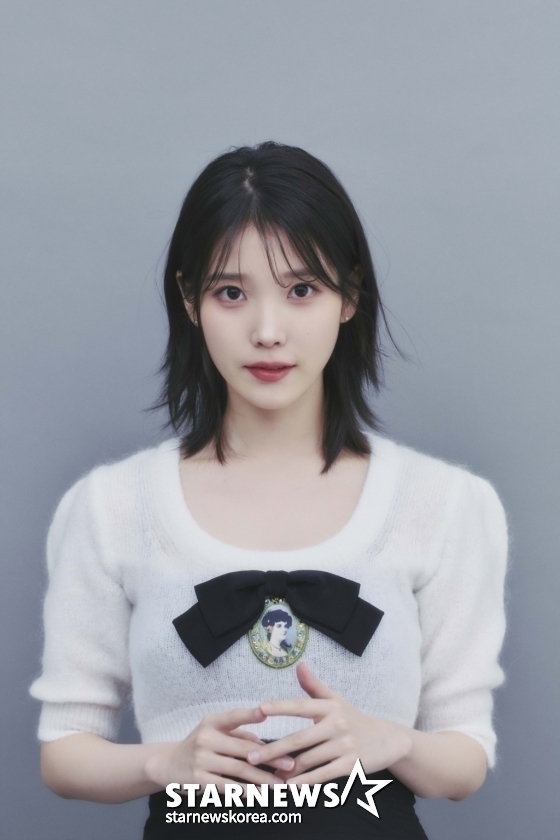 영화 &#039;드림&#039;(감독 이병헌)의 주연배우 아이유가 개봉 인터뷰를 위해 포즈를 취하고 있다. /사진제공=EDAM엔터테인먼트 2023.04.24