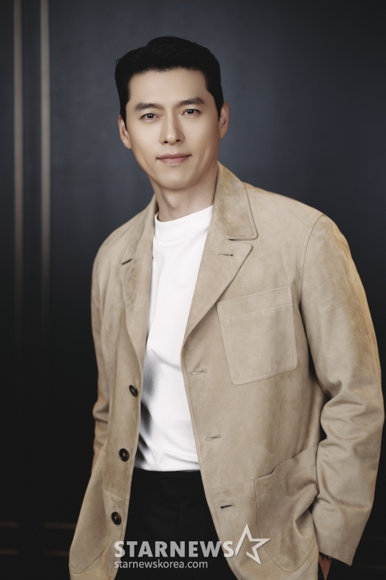 영화 &#039;하얼빈&#039;(감독 우민호)의 주연배우 현빈이 19일 오전 진행된 라운드 인터뷰를 위해 포즈를 취하고 있다. /사진제공=CJENM 2024.12.19 /사진=이동훈 photoguy@