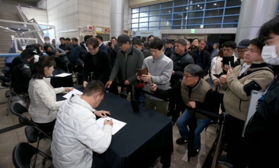 지난 11월 광명시에서 열린 PBA 팀리그 당시 팬사인회 모습. /사진=PBA 투어 제공