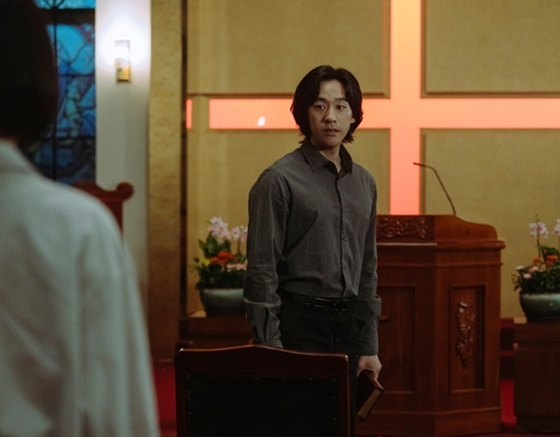 &#039;가족계획&#039; 목사 윤명환 역의 남윤호 /사진=쿠팡플레이