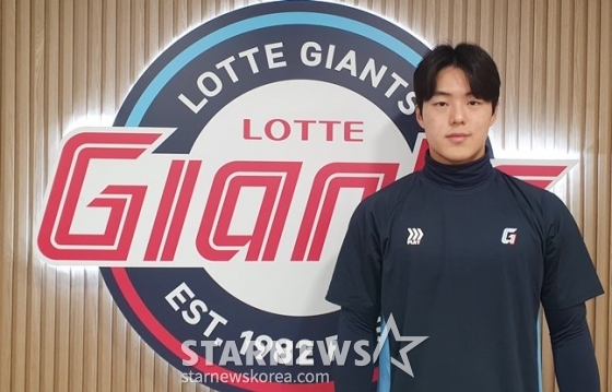 롯데 한태양이 스타뉴스와 인터뷰를 하고 있다. /사진=양정웅 기자 