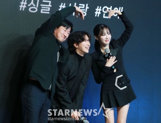 이정섭 감독, 배우 윤현민, 정혜성이 14일 오전 서울 강남구 GB성암아트홀에서 진행된 숏폼 콘텐츠 펄스픽 미디어데이에 참석해 포즈를 취하고 있다. /2025.01.14 /사진=이동훈 photoguy@