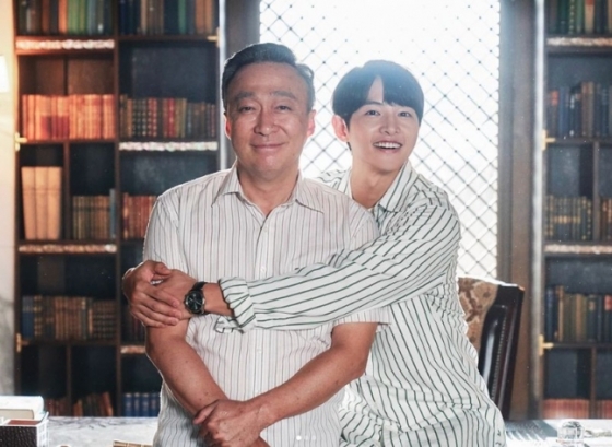 이성민 송중기 / 사진=송중기 개인계정