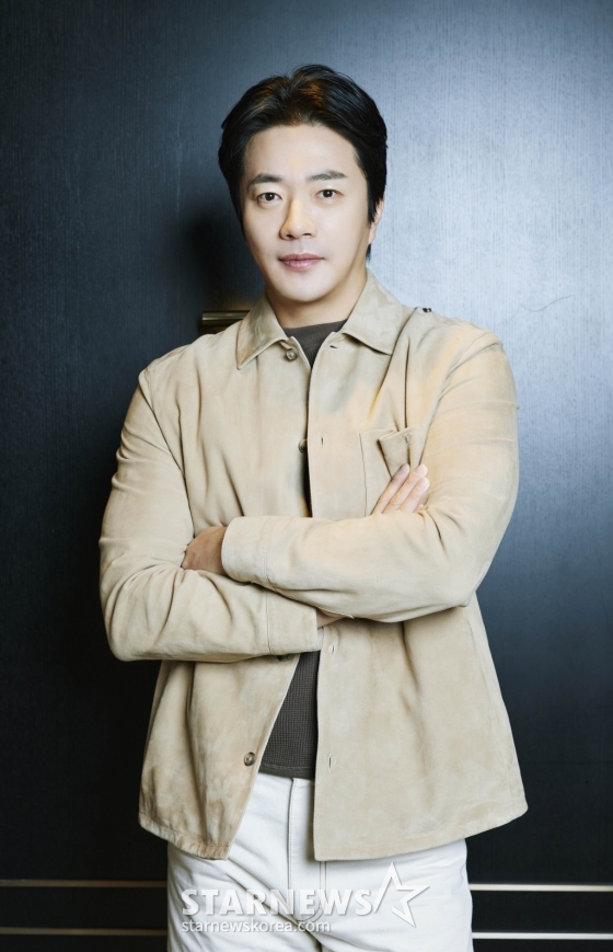 영화 &#039;히트맨2&#039;의 주연배우 권상우가 16일 진행된 라운드 인터뷰를 위해 포즈를 취하고 있다. /사진제공=바이포엠스튜디오 2025.01.16 /사진=이동훈 photoguy@