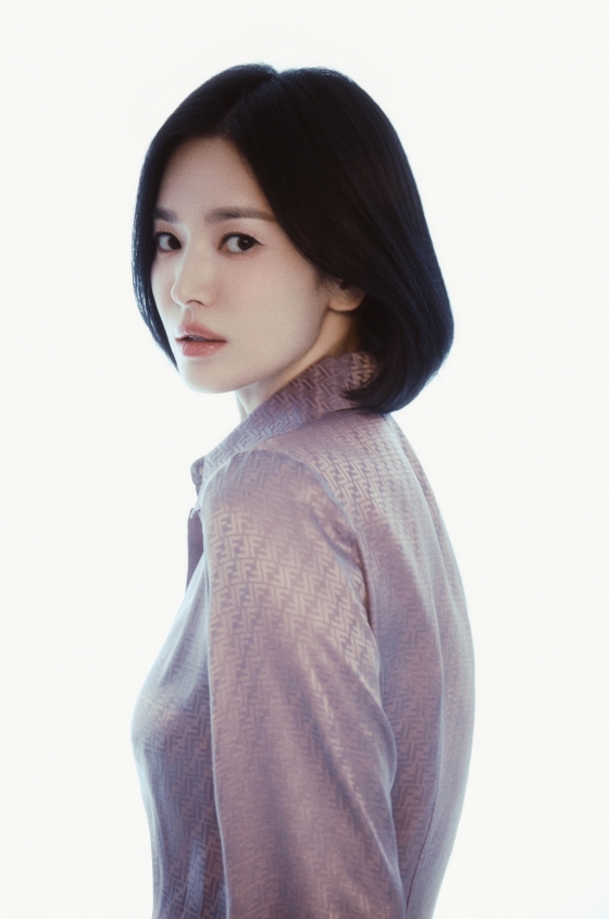 영화 &#039;검은 수녀들&#039;의 배우 송혜교가 21일 진행된 라운드 인터뷰를 위해 포즈를 취하고 있다. /사진제공=UAA 2025.01.21 /사진=이동훈 photoguy@