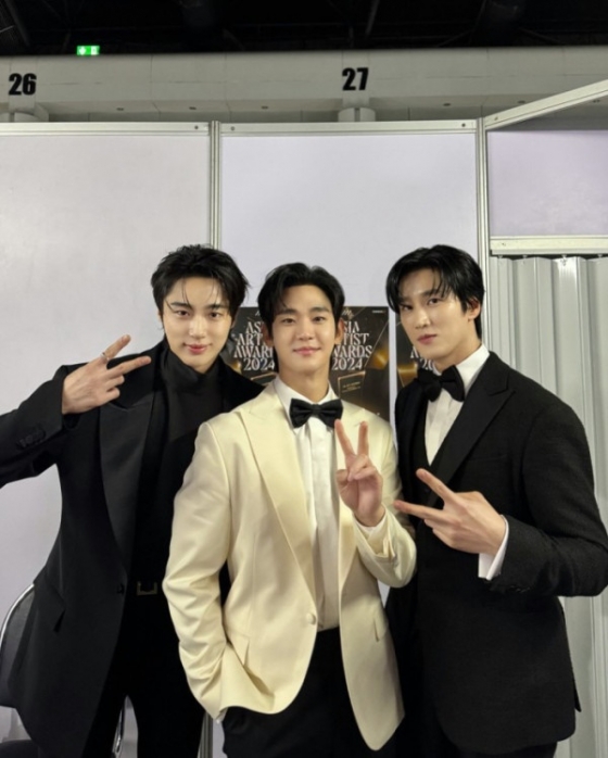 &#039;AAA 2024&#039;에서 만난 (왼쪽부터) 변우석, 김수현, 안보현 /사진=변우석 인스타그램 캡처