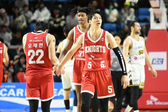 서울 SK 가드 김선형(가운데). /사진=KBL 제공