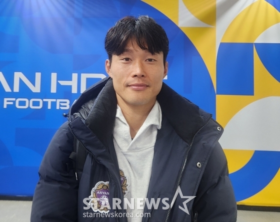 경기가 끝난 뒤 취재진을 만난 이창용. /사진=박건도 기자