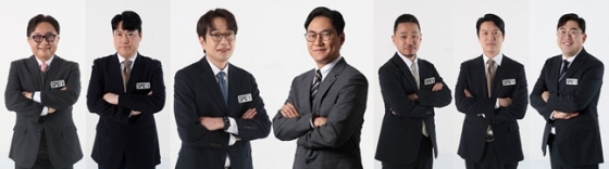 2025 스포티비 MLB 해설위원 손건영(왼쪽부터), 김형준, 이현우, 김태우, 한승훈, 이창섭, 이희영.   /사진=SPOTV 제공