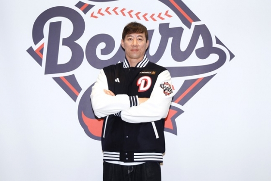 두산과 계약한 고효준. /사진=두산 베어스 제공 