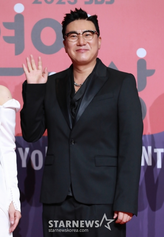 이상민이 29일 오후 서울 상암동 SBS 프리즘센터에서 진행된 2023 SBS 연예대상 포토월 행사에 참석해 포즈를 취하고 있다. /2023.12.30 /사진=이동훈
