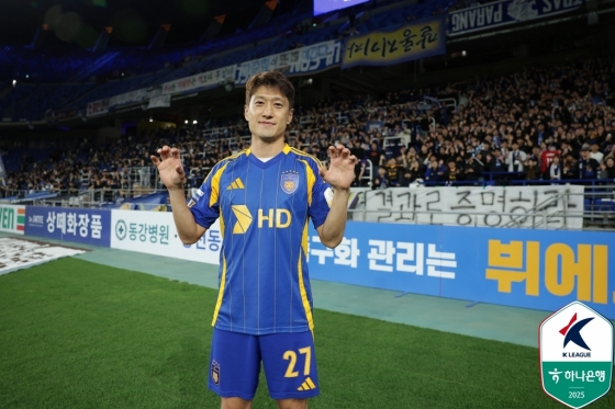 울산 HD 미드필더 이청용. /사진=한국프로축구연맹 제공