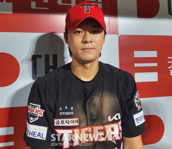 김규성이 6일 승리 후 취재진과 인터뷰를 하고 있다. /사진=안호근 기자