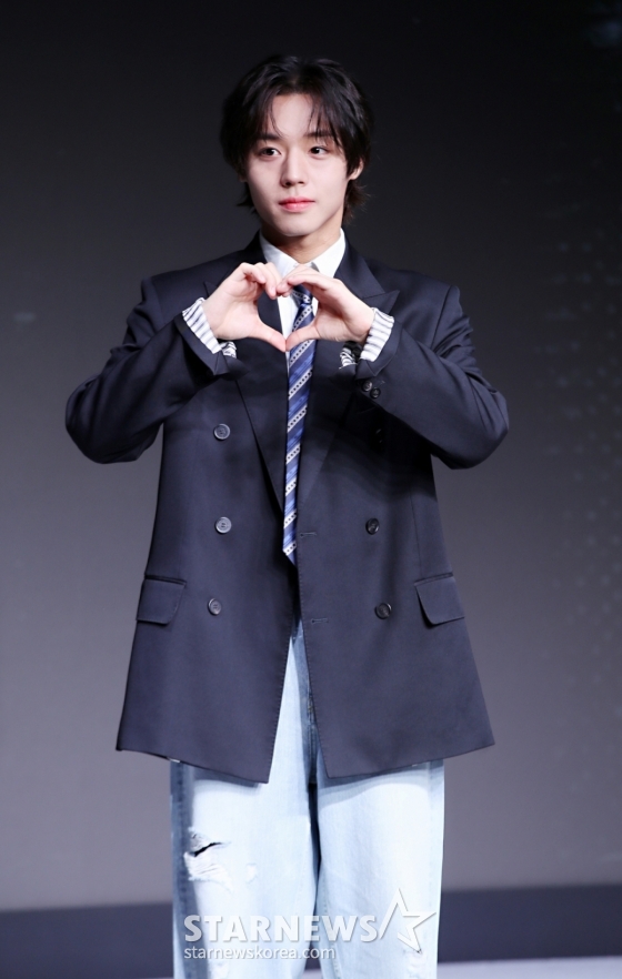 배우 박지훈이 21일 오전 서울 마포구 호텔 나루에서 열린 넷플릭스 시리즈 &#039;약한영웅 Class 2&#039; 제작발표회에서 포즈를 취하고 있다. /2025.04.21 /사진=김휘선 hwijpg@