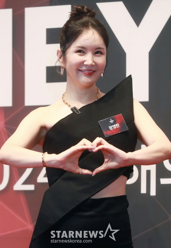 방송인 장영란이 3일 오후 서울 신라호텔에서 진행된 &#039;2024 올해의 브랜드 대상&#039; 포토월 행사에 참석해 포즈를 취하고 있다. /2024.09.03 /사진=이동훈