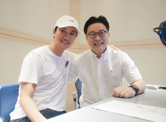 배우 김남길과 서경덕 교수 