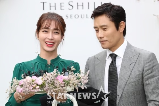 왼쪽부터 이민정, 이병헌 부부 /사진=스타뉴스