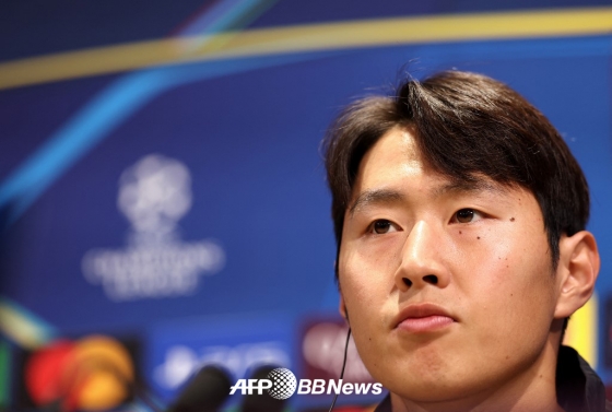 UEFA 챔피언스리그 기자회견에 참석한 파리 생제르맹(PSG) 이강인. /AFPBBNews=뉴스1