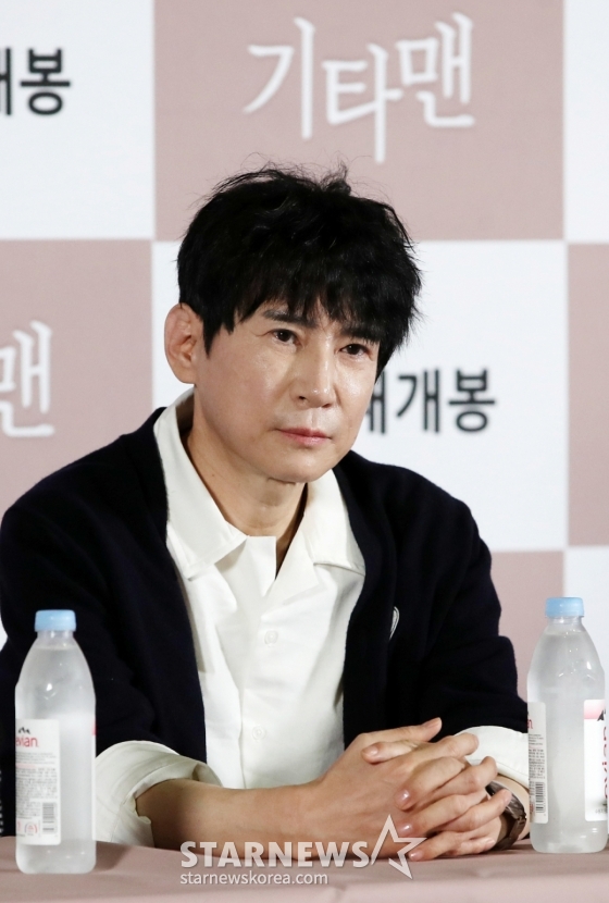故 김새론의 유작으로 남겨진 영화 &#039;기타맨&#039; 언론시사회가 열린 21일 서울 송파구 롯데시네마 월드타워에서 이선정 감독이 질의응답을 하고 있다. /2025.05.21 /사진=김휘선 hwijpg@
