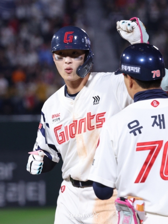 롯데 윤동희. /사진=김진경 대기자