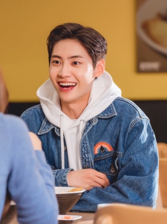 &#039;디어엠&#039; 길목진 역의 이진혁 스틸
