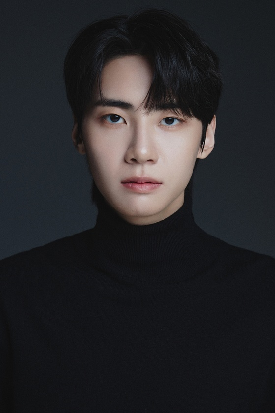 이진혁