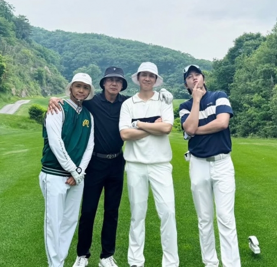 왼쪽부터 장근석, 손지창, 이승기, 이홍기