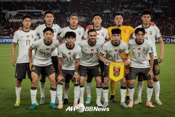 5일(한국시간) 인도네시아 자카르타의 겔로라붕카르노 스타디움에서 열린 2026 국제축구연맹(FIFA) 북중미 월드컵 아시아 3차예선 C조 9차전 인도네시아전에 나선 중국 축구대표팀 선발. /AFPBBNews=뉴스1