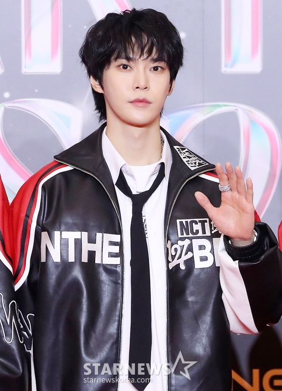 그룹 NCT127 도영이 27일 오후 태국 방콕 임팩트 챌린저 홀 1-2(IMPACT Challenger Hall 1-2)에서 진행된 &#039;제 9회 아시아 아티스트 어워즈&#039;(The 9th Asia Artist Awards, 이하 &#039;AAA 2024&#039;)&#039; 레드카펫 행사에 참석해 포즈를 취하고 있다. /사진=김창현 chmt@