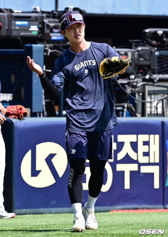 선발 라인업에 그대로 들어온 전민재.