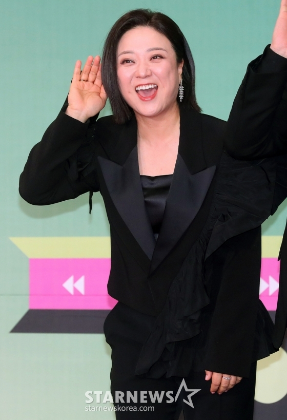 방송인 김숙이 23일 오후 서울 영등포구 여의도동 KBS 신관홀에서 진행된 &#039;2023 KBS 연예대상&#039; 레드카펫에 참석해 포즈를 취하고 있다. 2023.12.23 /사진=김창현