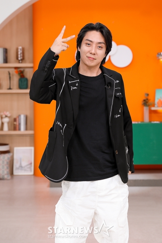 은지원이 9일 오후 온라인으로 진행된 MBN 예능 프로그램 &#039;돌싱글즈5&#039; 제작발표회에 참석해 포즈를 취하고 있다. /사진제공=MBN 2024.05.09 /사진=이동훈