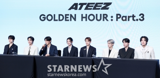 그룹 에이티즈가 12일 서울 마포구 호텔 나루 서울 엠갤러리에서 진행된 미니 12집 &#039;GOLDEN HOUR : Part.3&#039; 발매 기념 기자간담회에서 질의응답을 하고 있다. /2025.06.12 /사진=김휘선 hwijpg@
