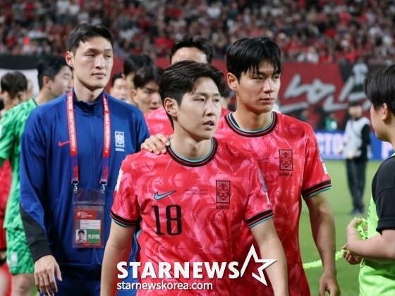 이강인(가운데)과 전진우. /사진=강영조 선임기자