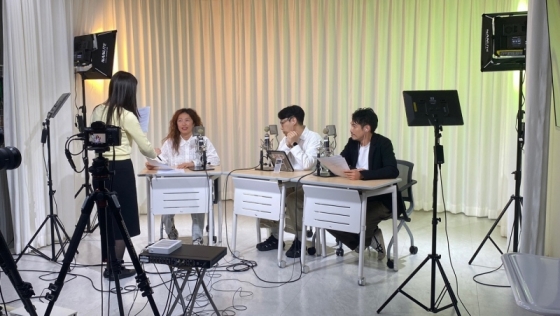 정수윤 작가, MC 이진현, 다케다 히로미츠