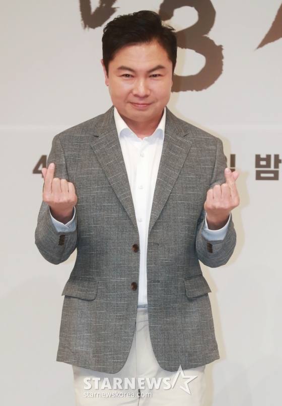 배우 임원희가 26일 오후 서울 목동 SBS에서 진행된 금토드라마 &#039;낭만닥터 김사부3&#039; 제작발표회에 참석해 포즈를 취하고 있다.  지방의 초라한 돌담병원을 배경으로 벌어지는 &#039;진짜 닥터&#039; 이야기 낭만닥터 김사부3는 오는 28일 첫 방송된다. /2023.04.26