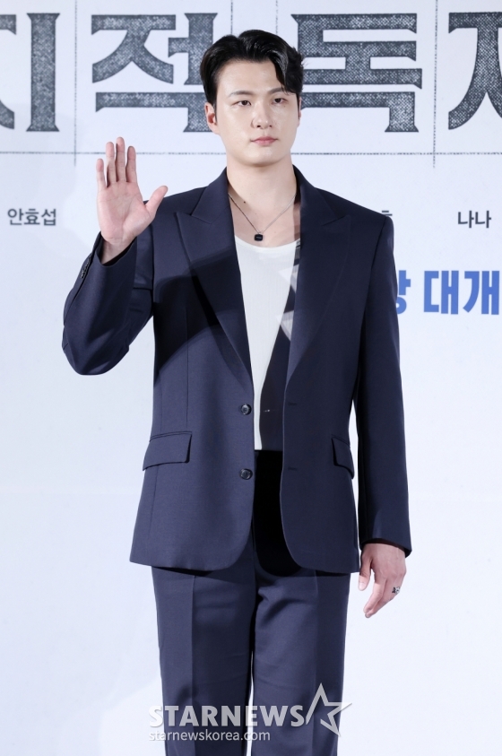 배우 신승호가 17일 서울 광진구 롯데시네마 건대입구에서 진행된 영화 &#039;전지적 독자 시점(김병우 감독)&#039; 제작보고회에 참석해 포즈를 취하고 있다. /2025.06.17 /사진=김휘선 hwijpg@