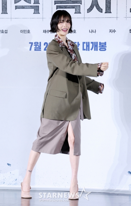 배우 나나가 17일 서울 광진구 롯데시네마 건대입구에서 진행된 영화 &#039;전지적 독자 시점(김병우 감독)&#039; 제작보고회에 참석해 포즈를 취하고 있다. /2025.06.17 /사진=김휘선 hwijpg@