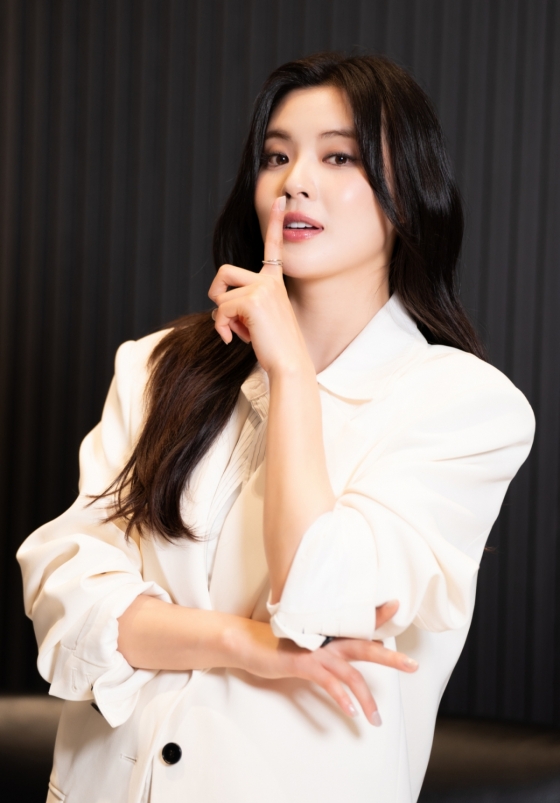영화 &#039;노이즈&#039;(감독 김수진)의 주연배우 이선빈이 17일 오후 진행된 인터뷰를 위해 포즈를 취하고 있다. /사진제공=바이포엠스튜디오 2025.06.17 /사진=이동훈 photoguy@