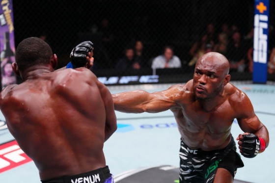 카마루 우스만(오른쪽). /사진=UFC 제공
