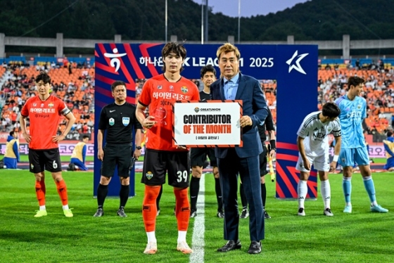 이지호(왼쪽). /사진=강원FC 제공