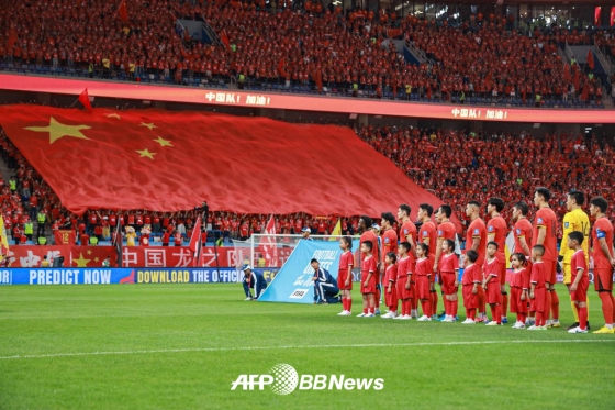 지난해 9월 사우디아라비아와의 2026 FIFA 북중미 월드컵 아시아 3차 예선을 앞둔 중국 축구 국가대표팀 선수들. /AFPBBNews=뉴스1