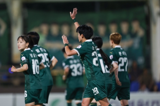 경주한수원WFC 선수들. /사진=한국여자축구연맹 제공