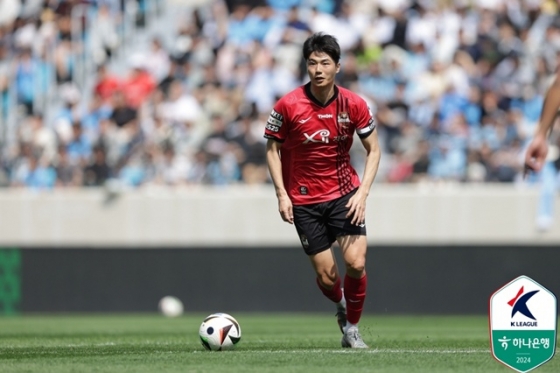 경기에 집중하는 기성용. /사진=한국프로축구연맹 제공