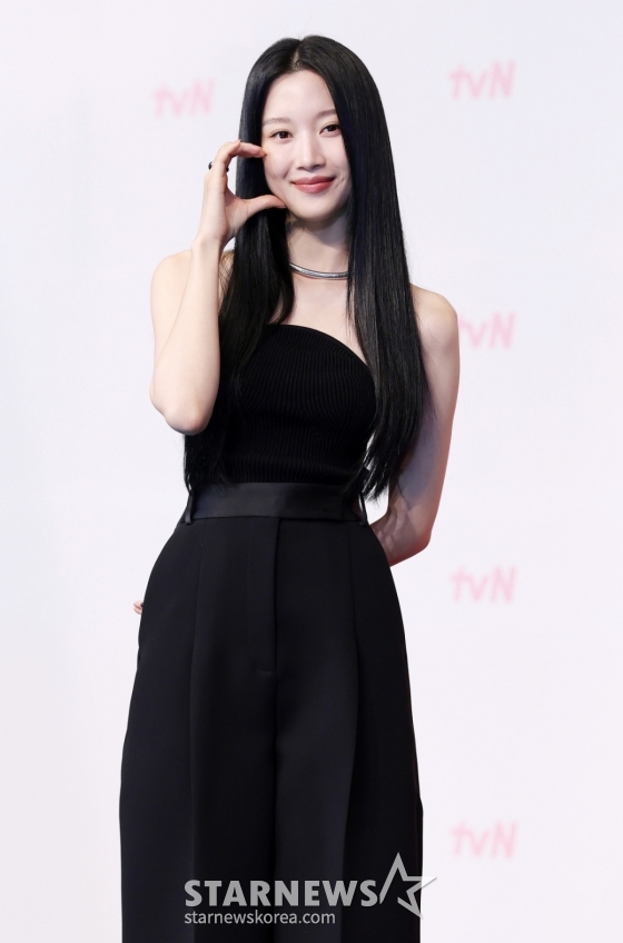 배우 문가영이 1일 서울 영등포구 더링크서울 트리뷰트포트폴리오 호텔에서 열린 tvN 새 토일드라마 &#039;서초동&#039; 제작발표회에 참석해 포즈를 취하고 있다. /2025.07.01 /사진=김휘선 hwijpg@